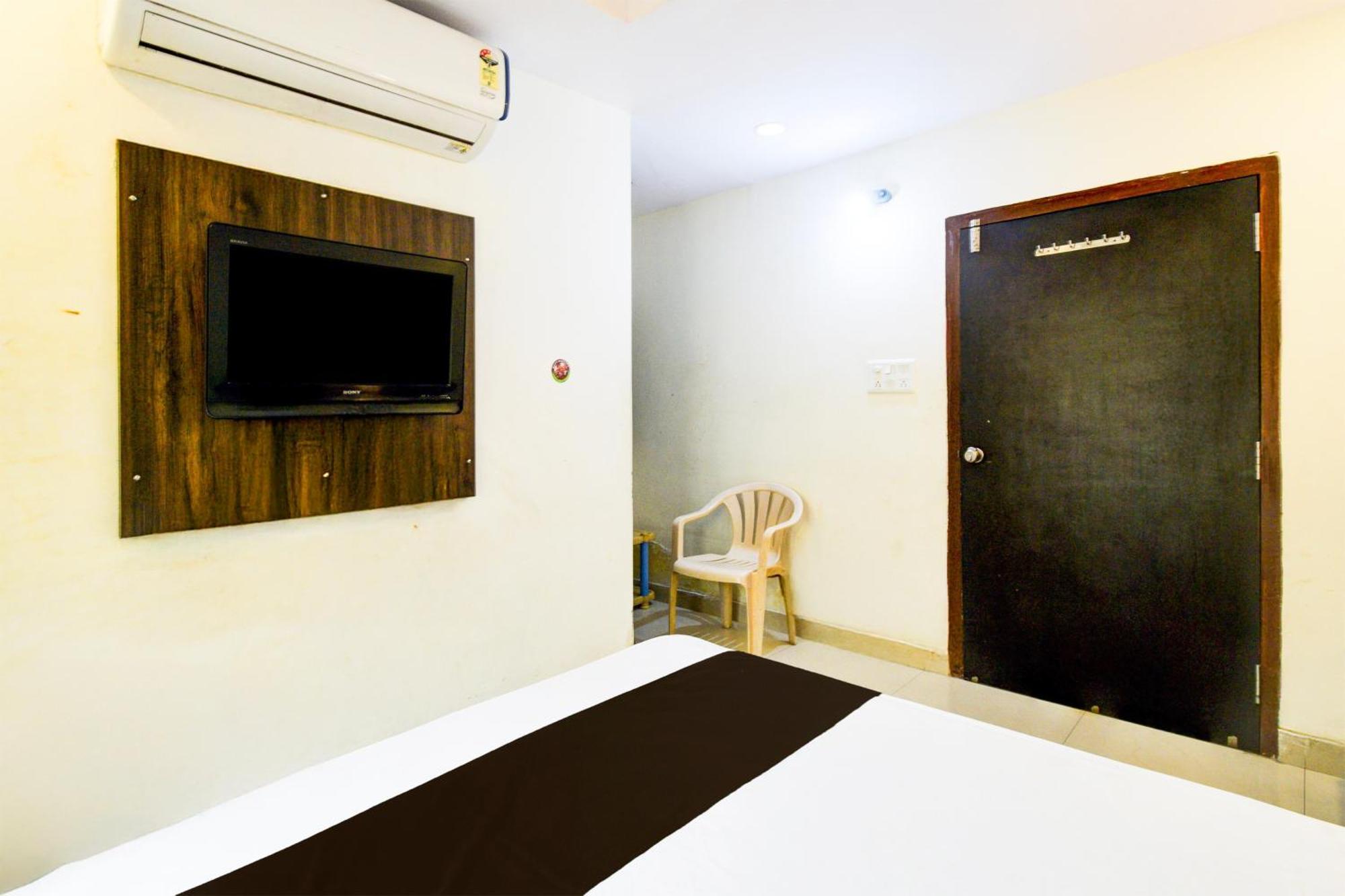 Hotel O Asian Residency Хидерабад Екстериор снимка